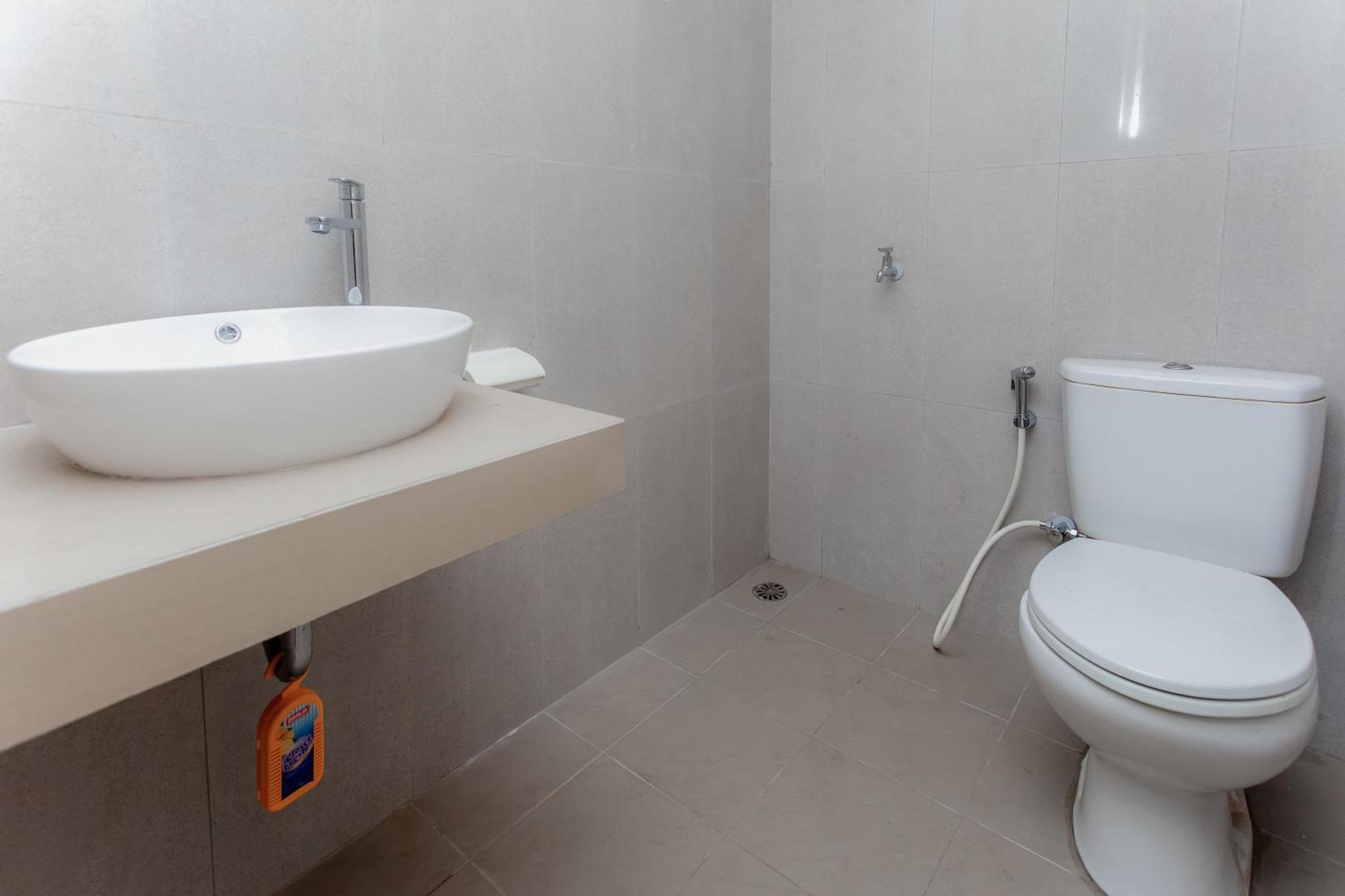 Urbanview Hotel Priority Samarinda By Reddoorz Экстерьер фото